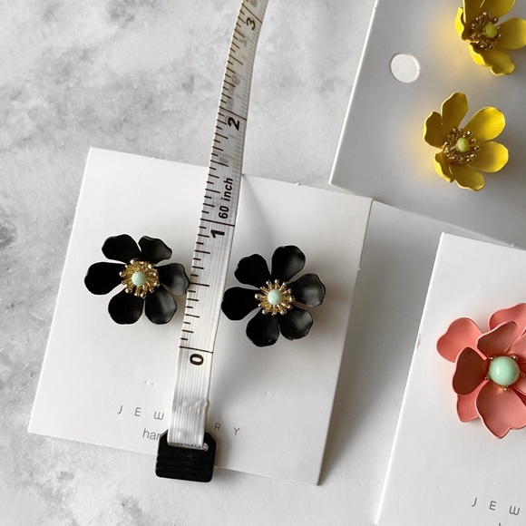 Megan Flower Stud Earrings in Black and Mint - Picture 5 of 6